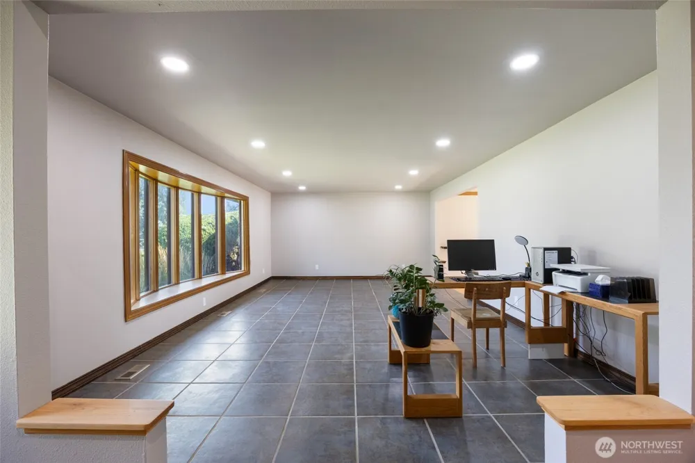10755 SE Dune Lake Loop Moses Lake, WA 98837