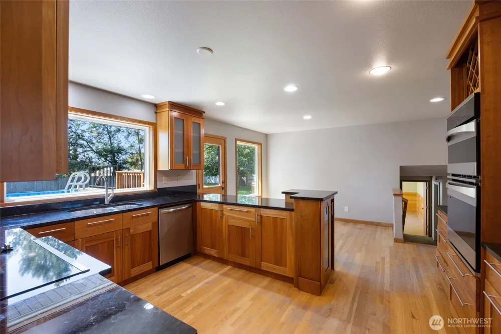 10755 SE Dune Lake Loop Moses Lake, WA 98837