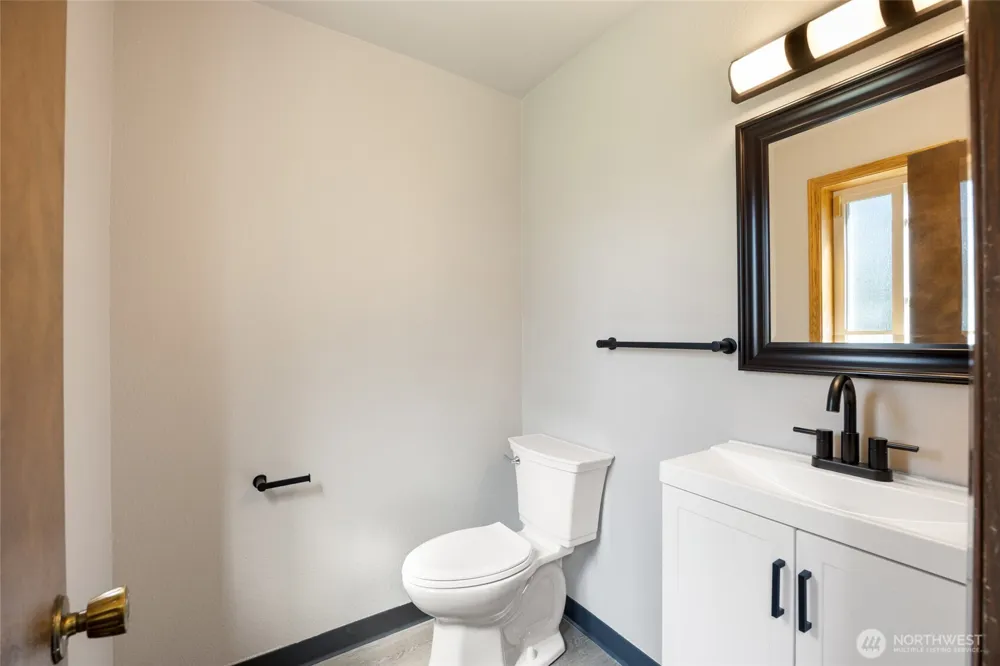 10755 SE Dune Lake Loop Moses Lake, WA 98837