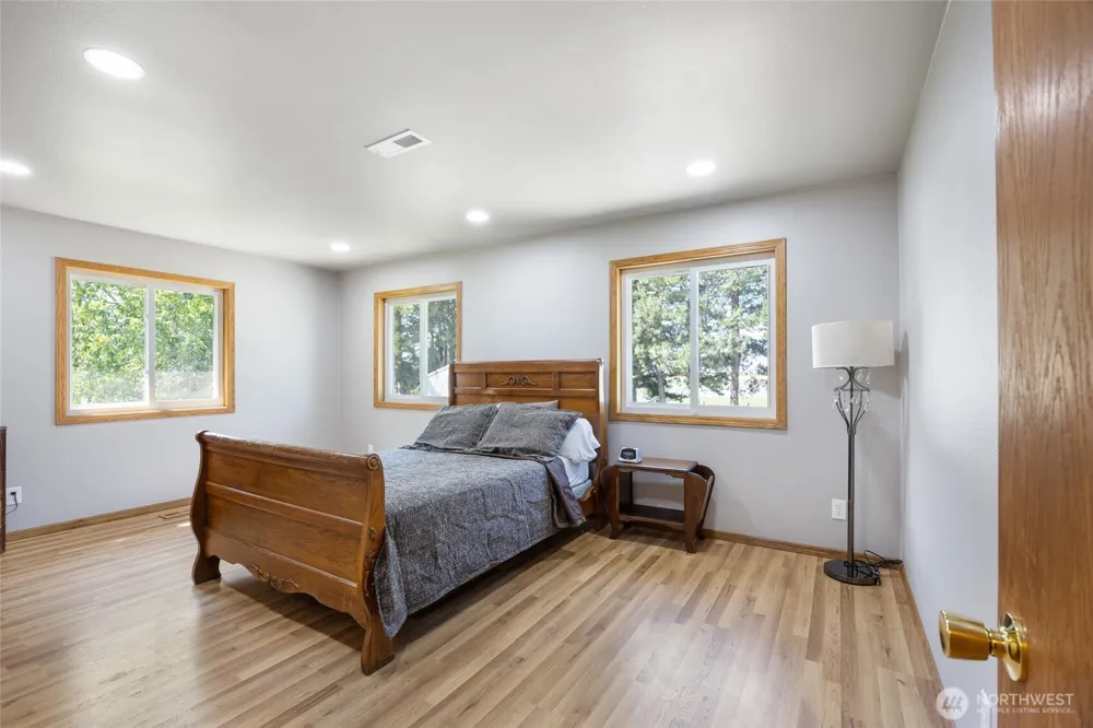 10755 SE Dune Lake Loop Moses Lake, WA 98837