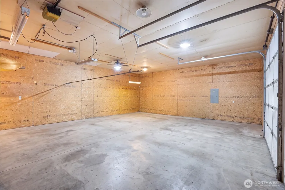 10755 SE Dune Lake Loop Moses Lake, WA 98837