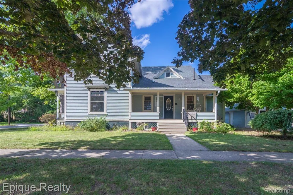 402 Hickory Street Owosso City, MI 48867
