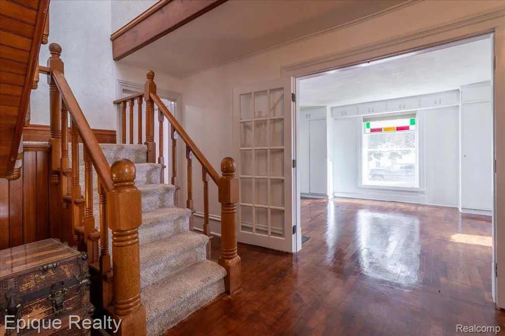 402 Hickory Street Owosso City, MI 48867