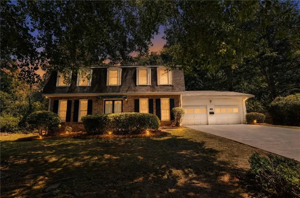 110 Jade Cove Circle Roswell, GA 30075