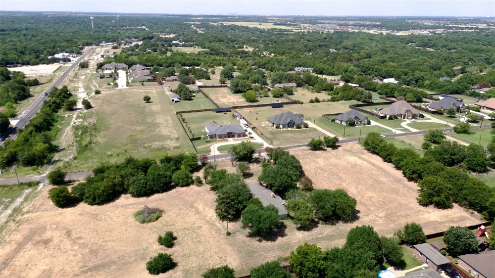 604 E Highland Road Ovilla, TX 75154