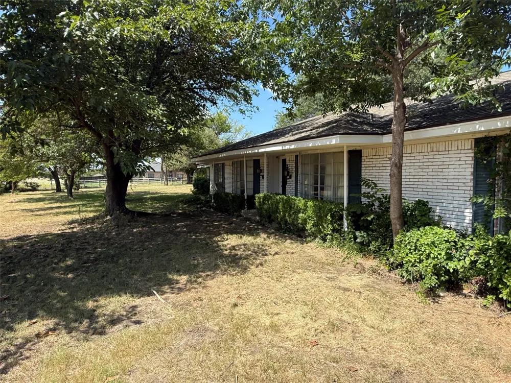 604 E Highland Road Ovilla, TX 75154