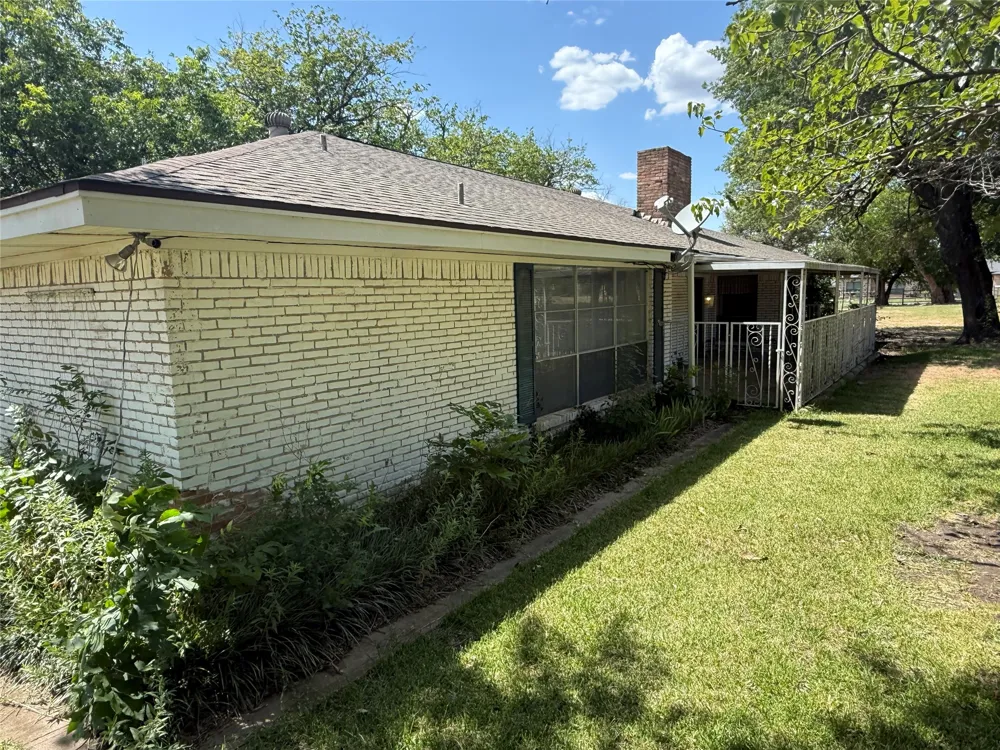 604 E Highland Road Ovilla, TX 75154