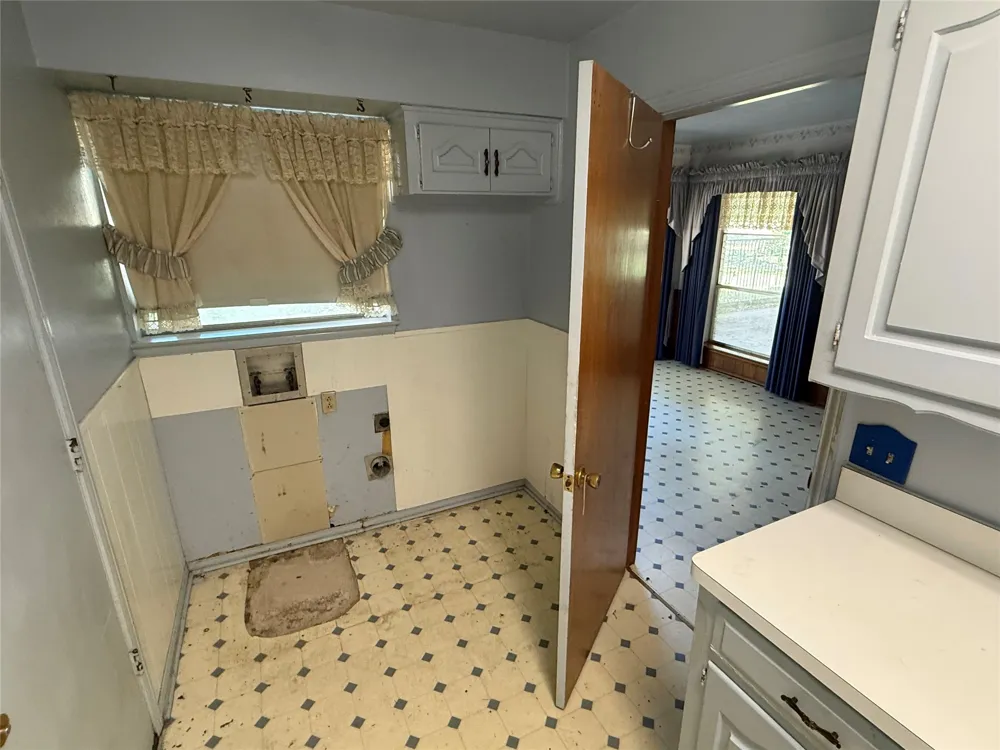 604 E Highland Road Ovilla, TX 75154