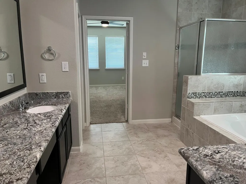4002 Longwood Drive Mont Belvieu, TX 77523
