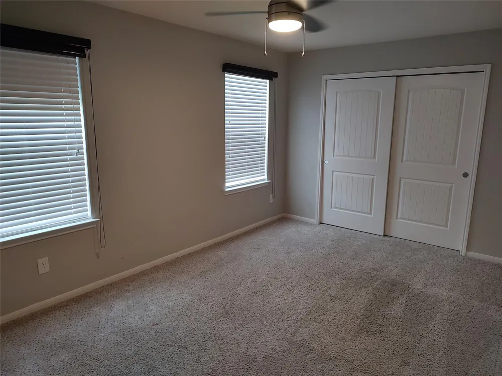 4002 Longwood Drive Mont Belvieu, TX 77523