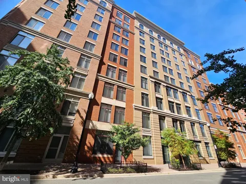 1205 GARFIELD STREET #610