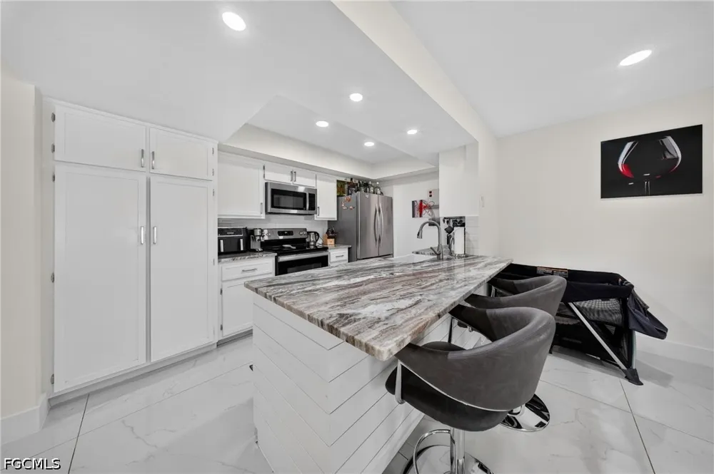 SE 43rd Street Cape Coral, FL 33904