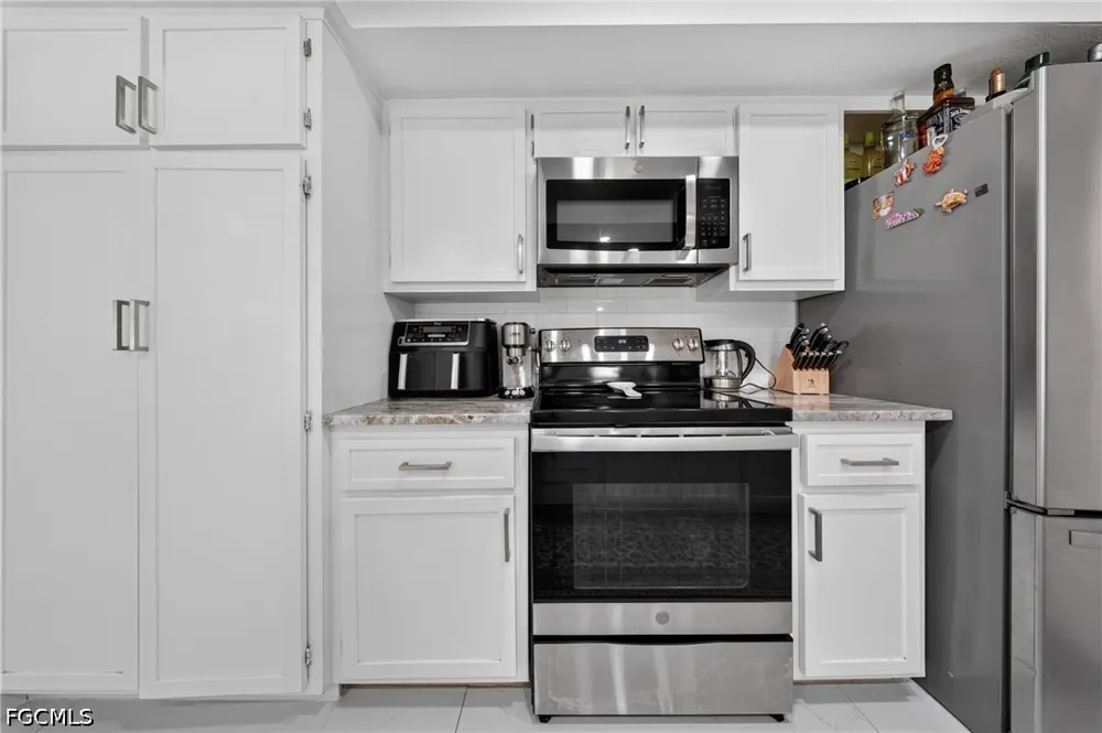 SE 43rd Street Cape Coral, FL 33904