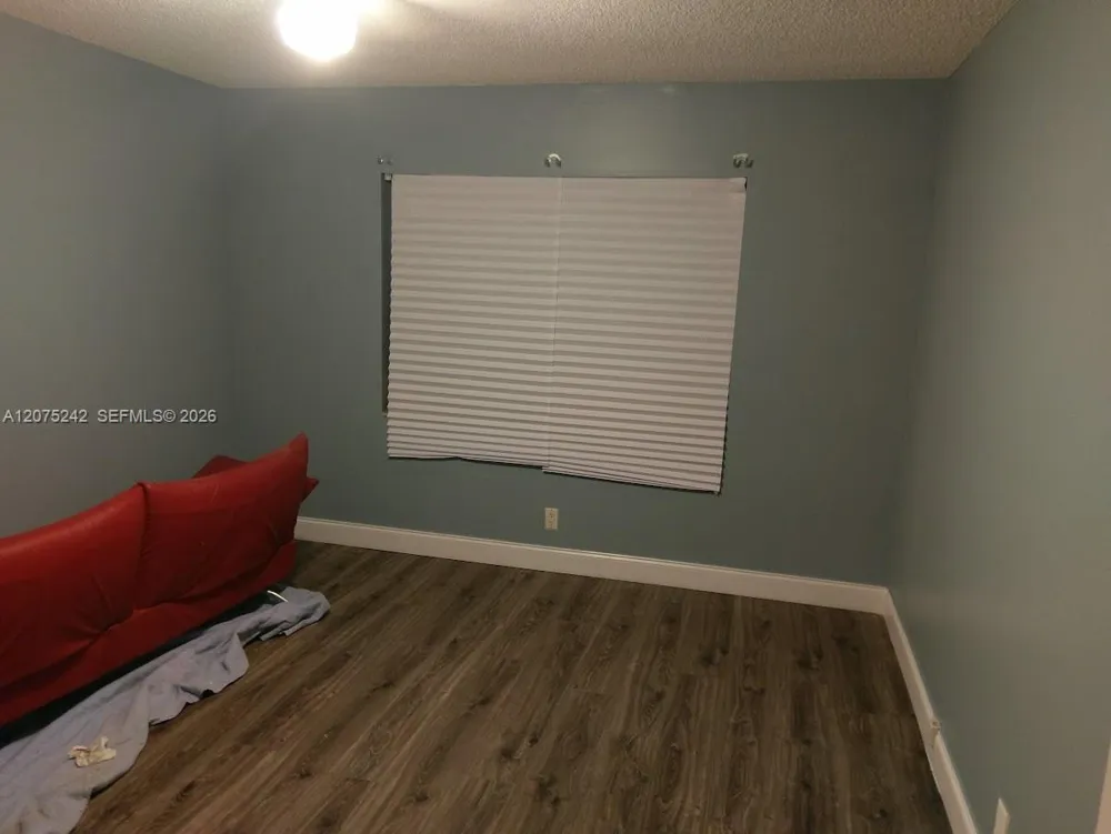 3105 Oakland Shores Dr #J101 Oakland Park, FL 33309