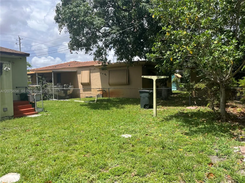 1851 NW 51st Ter Miami, FL 33142