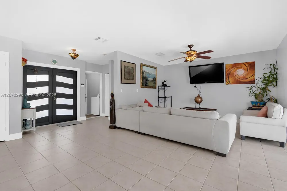 16711 SW 140th Ave Miami, FL 33177