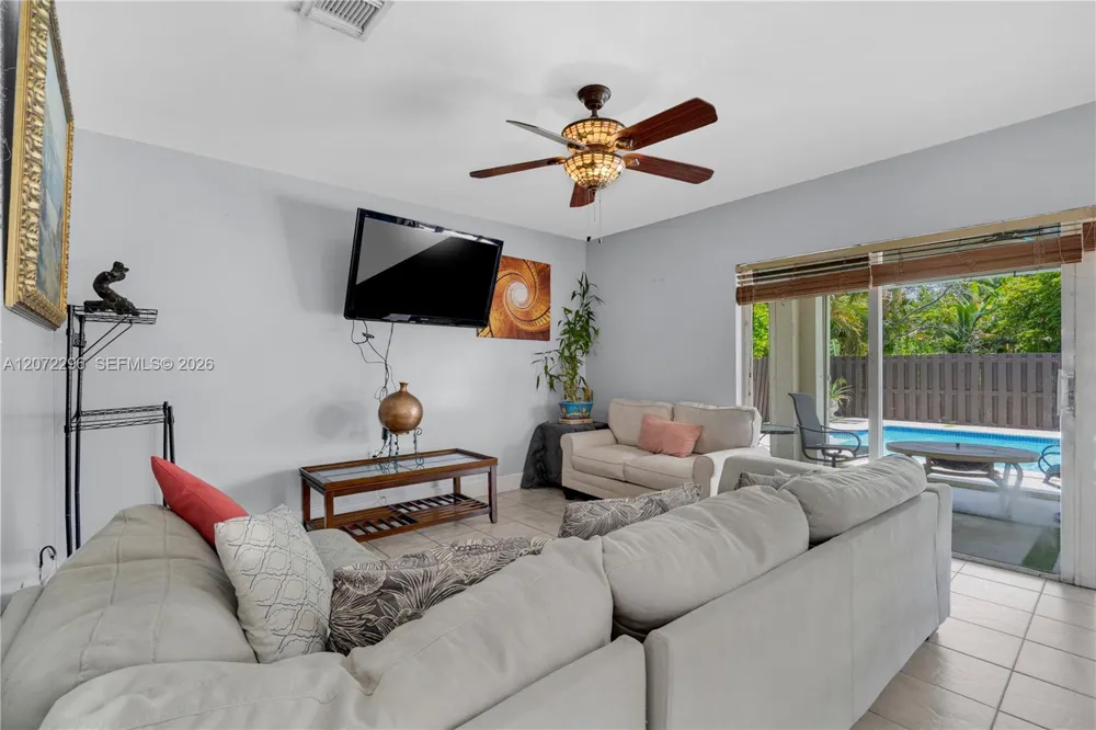 16711 SW 140th Ave Miami, FL 33177