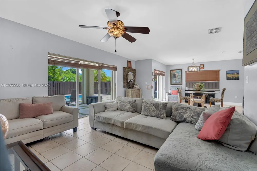 16711 SW 140th Ave Miami, FL 33177