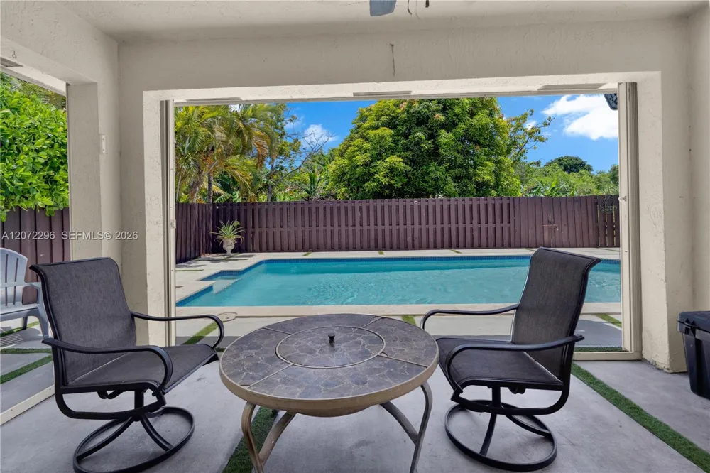 16711 SW 140th Ave Miami, FL 33177