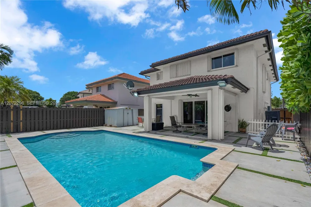 16711 SW 140th Ave Miami, FL 33177