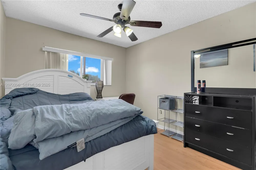 16711 SW 140th Ave Miami, FL 33177