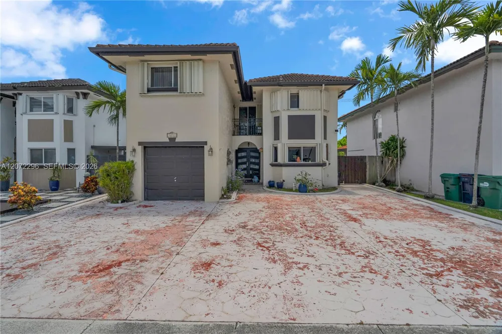 16711 SW 140th Ave Miami, FL 33177