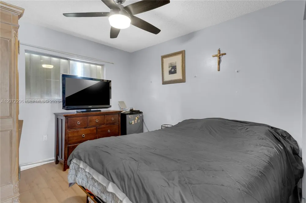 16711 SW 140th Ave Miami, FL 33177