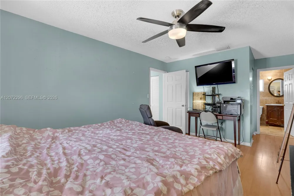 16711 SW 140th Ave Miami, FL 33177