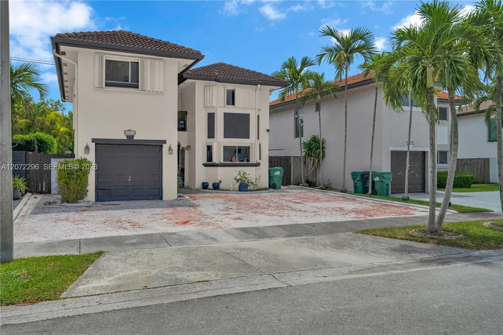 16711 SW 140th Ave Miami, FL 33177