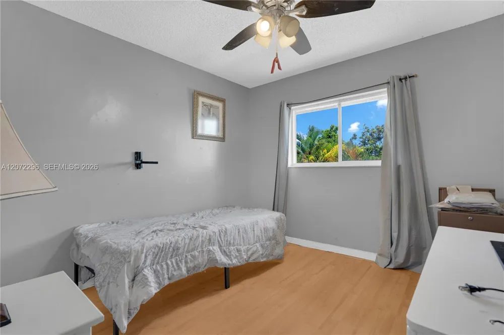 16711 SW 140th Ave Miami, FL 33177