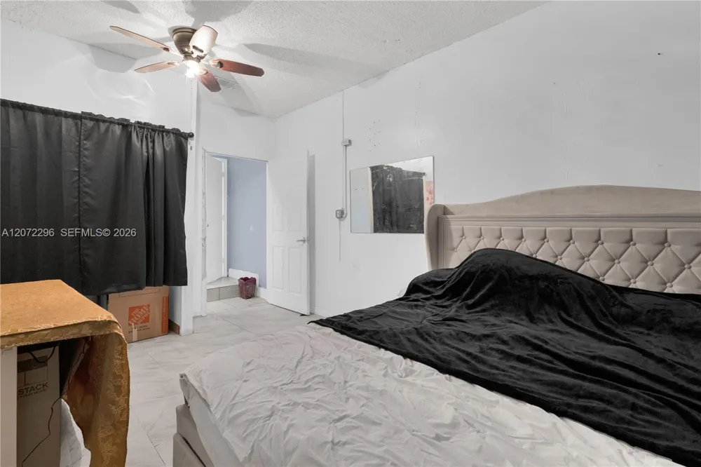16711 SW 140th Ave Miami, FL 33177