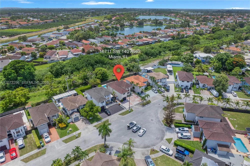 16711 SW 140th Ave Miami, FL 33177