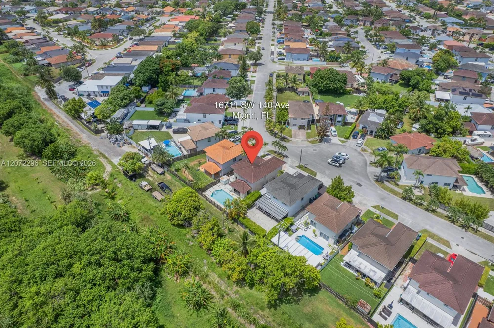16711 SW 140th Ave Miami, FL 33177