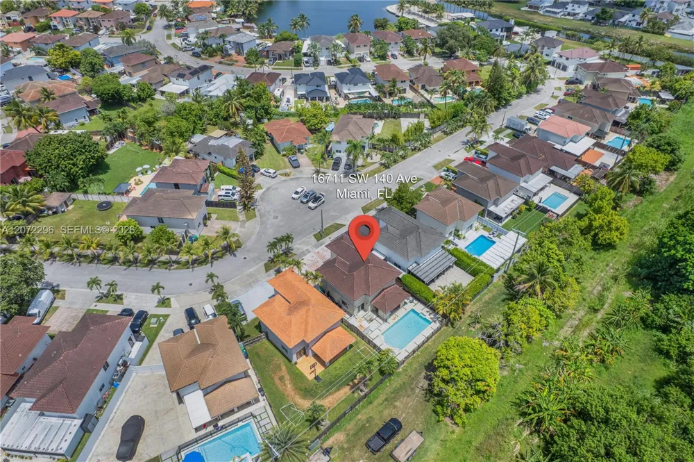 16711 SW 140th Ave Miami, FL 33177