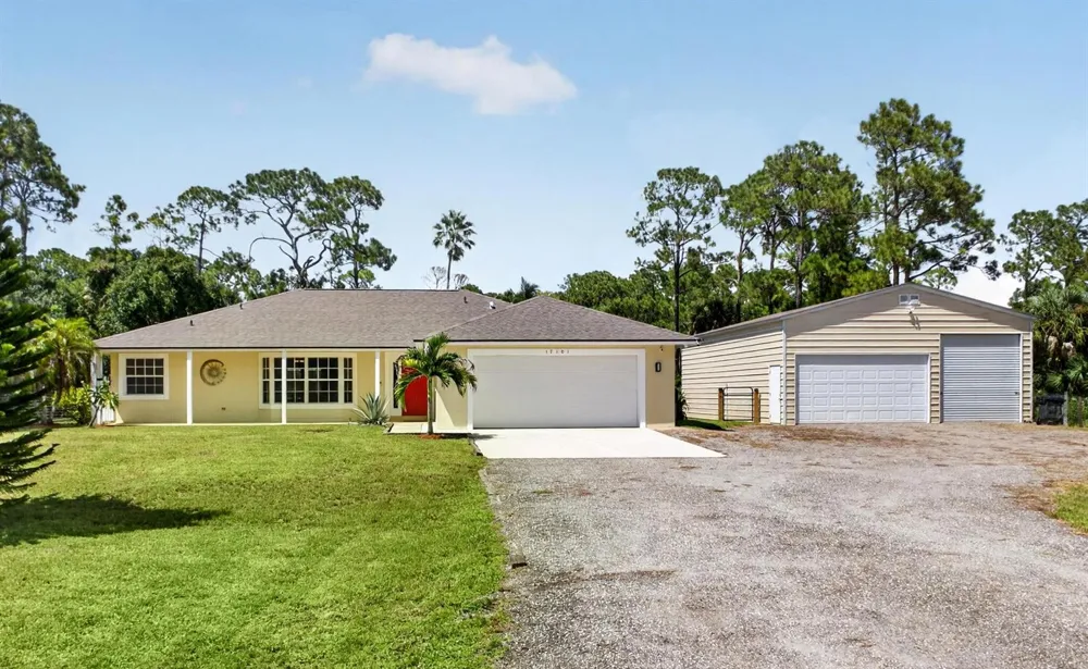 17101 60th Lane Loxahatchee, FL 33470