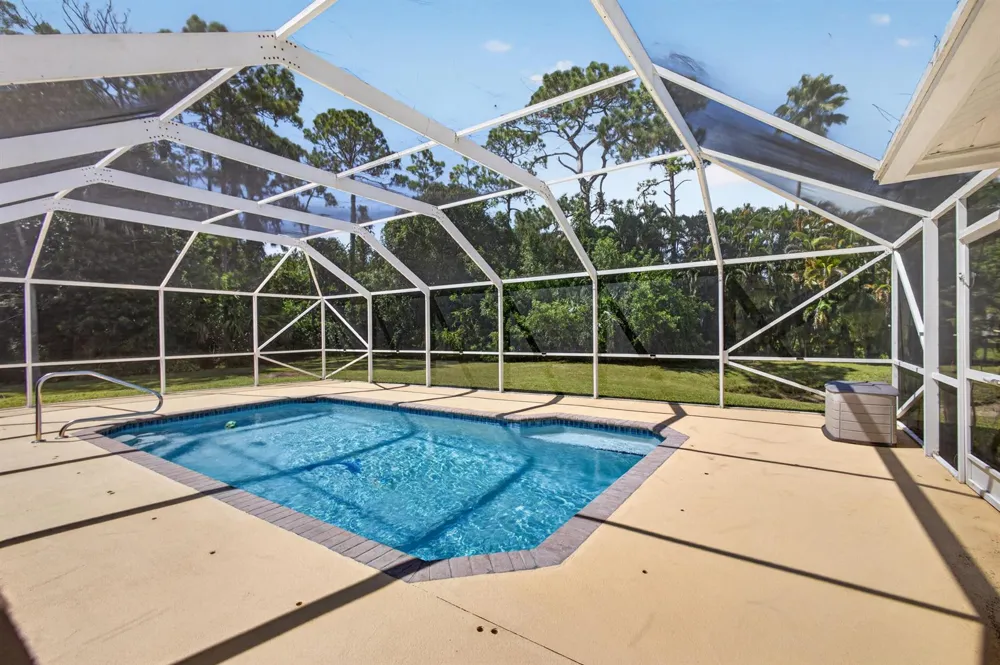 17101 60th Lane Loxahatchee, FL 33470