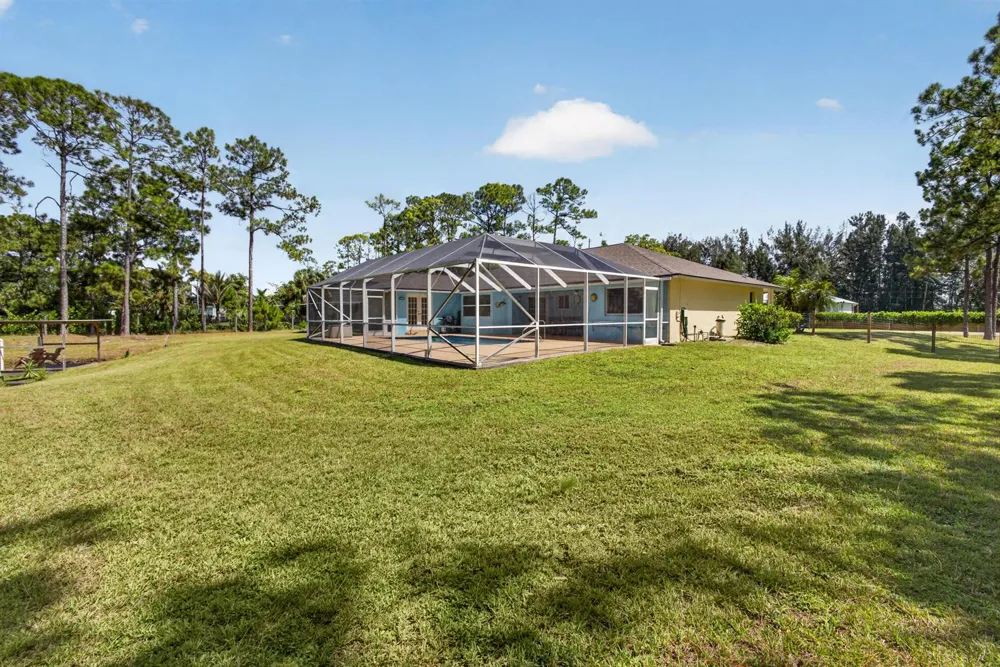 17101 60th Lane Loxahatchee, FL 33470
