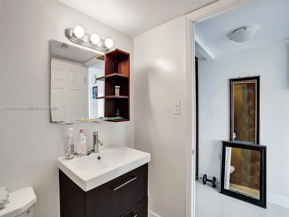 18061 Biscayne Blvd #502 Aventura, FL 33160