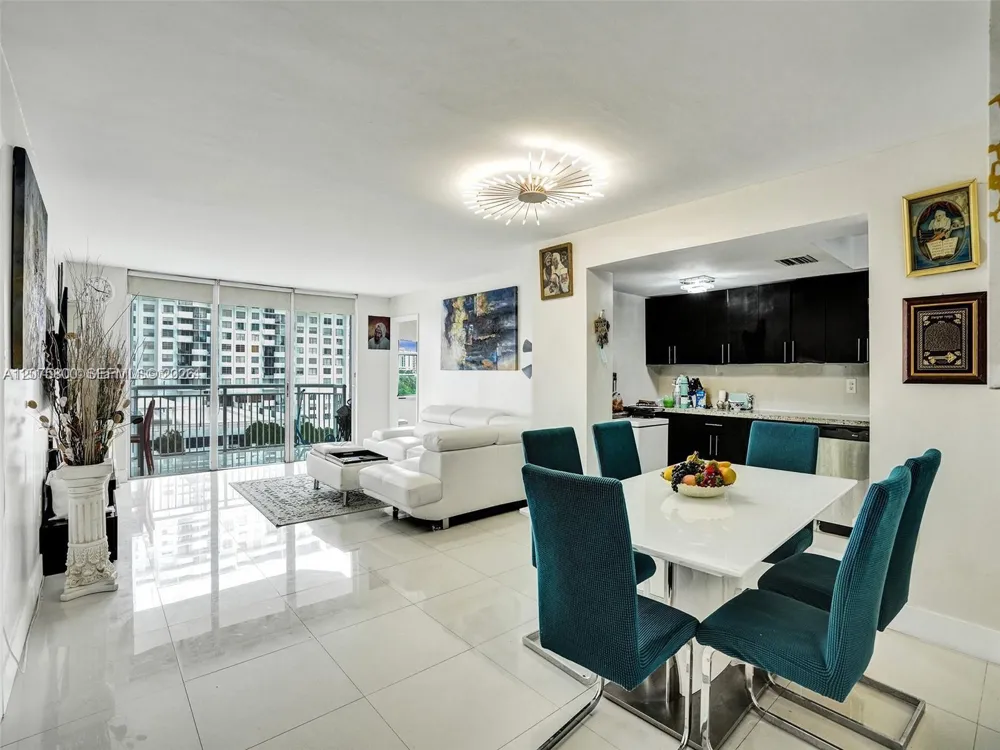 18061 Biscayne Blvd #502 Aventura, FL 33160