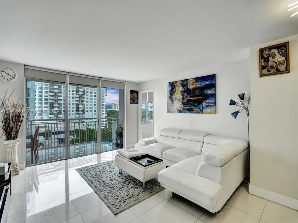 18061 Biscayne Blvd #502 Aventura, FL 33160
