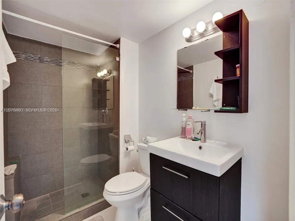 18061 Biscayne Blvd #502 Aventura, FL 33160