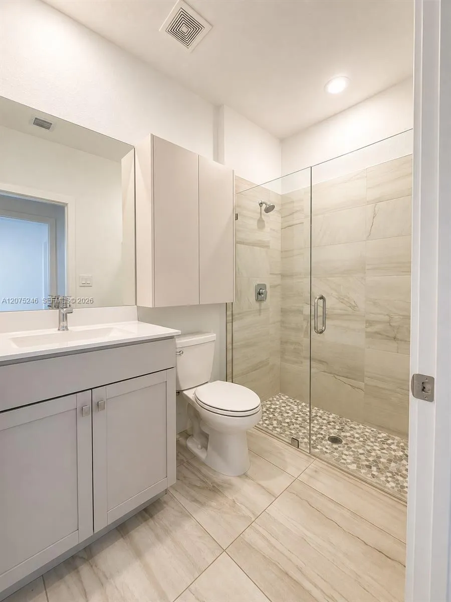 181 SW 170th Ave Pembroke Pines, FL 33027