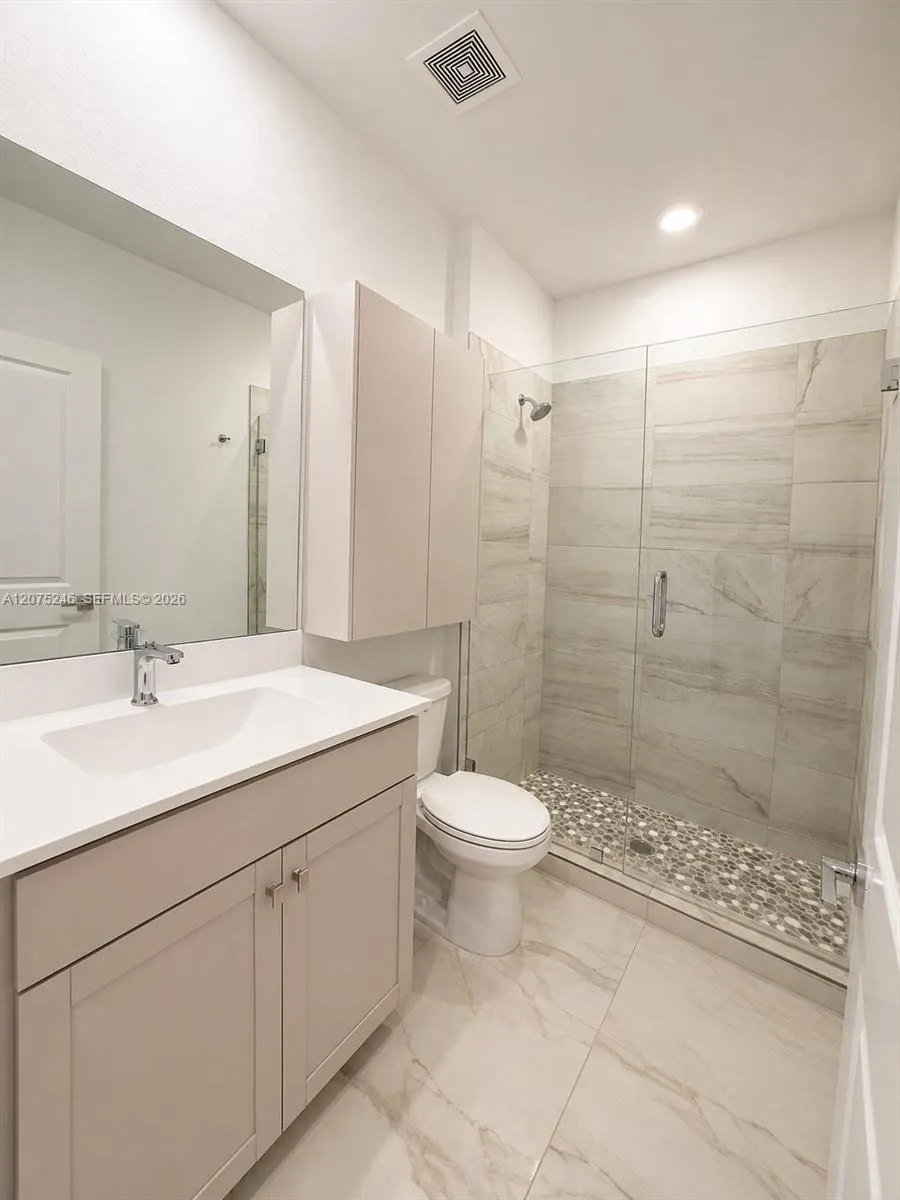 181 SW 170th Ave Pembroke Pines, FL 33027