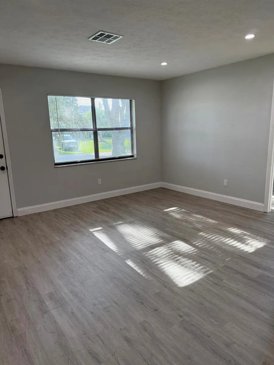 1931 SW Beekman Street Port St. Lucie, FL 34953