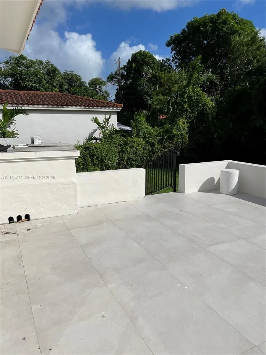22 Marabella Ave Coral Gables, FL 33134