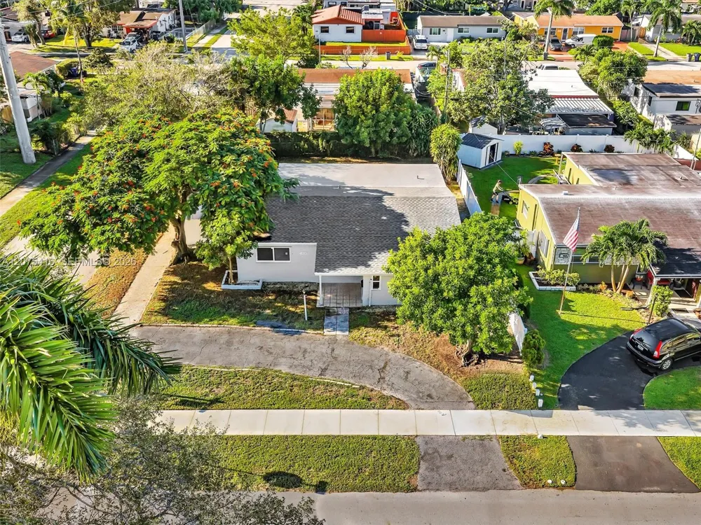 6800 Raleigh St Hollywood, FL 33024