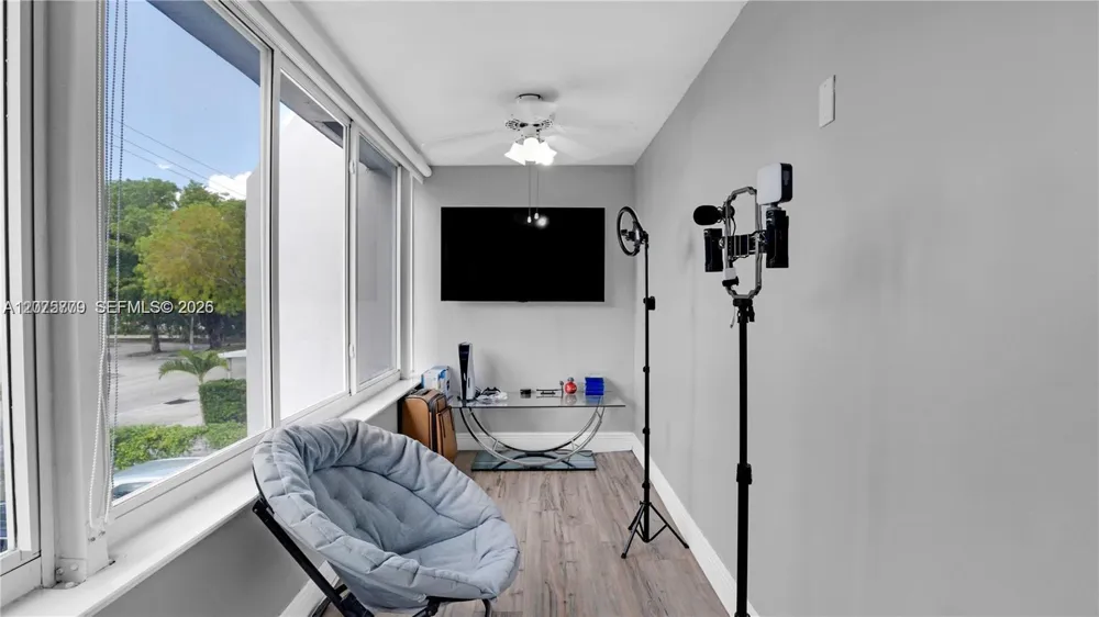 7025 W 3rd Ct Hialeah, FL 33014
