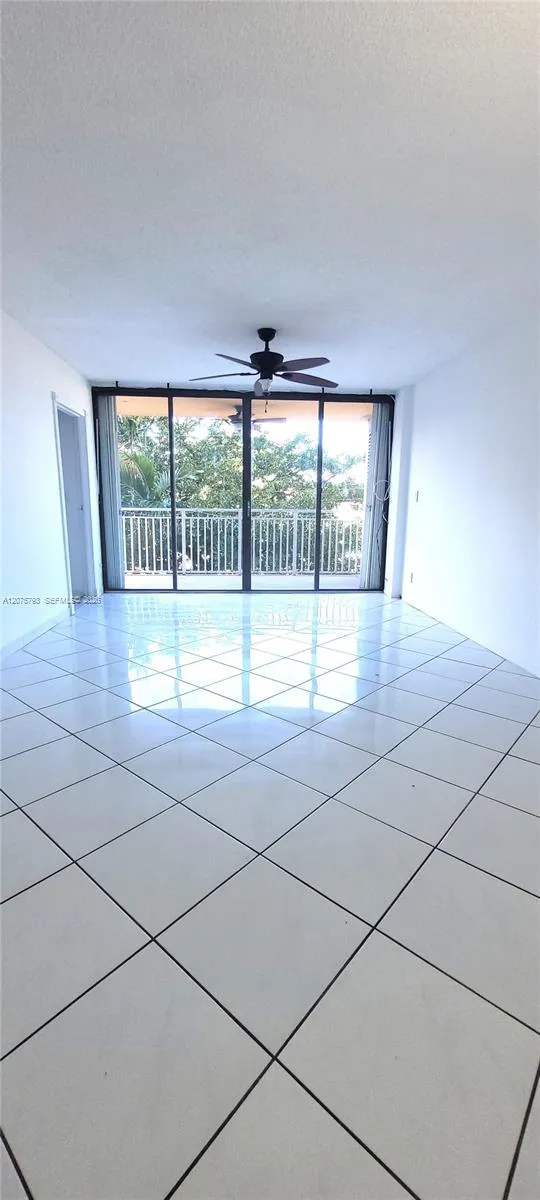 2450 NE 135th St #206 North Miami, FL 33181