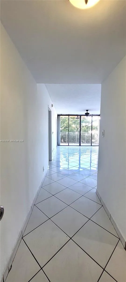 2450 NE 135th St #206 North Miami, FL 33181