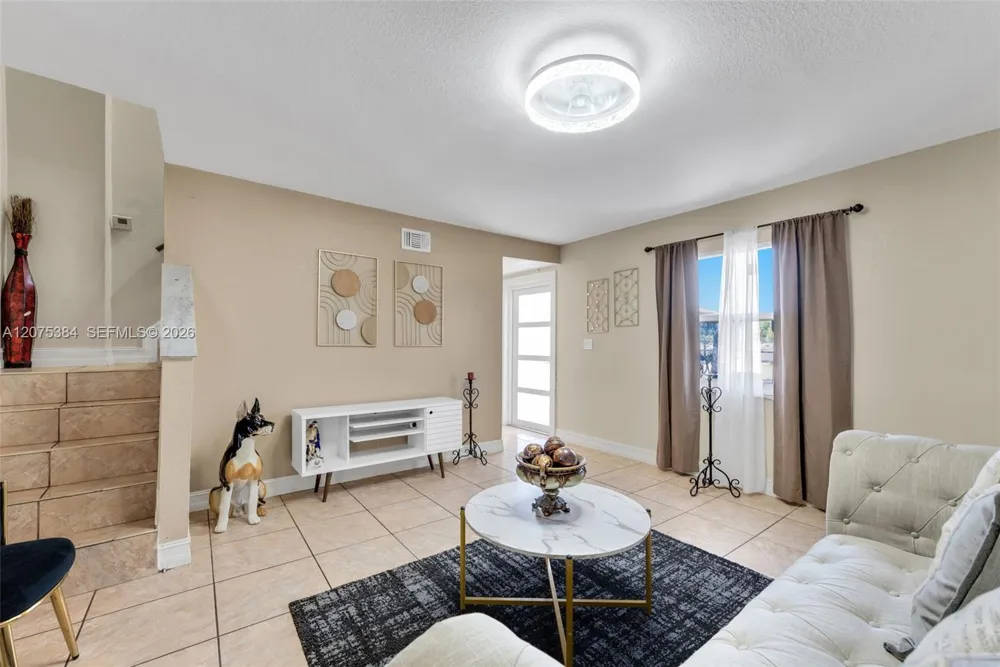 19137 NW 47th Ave Miami Gardens, FL 33055